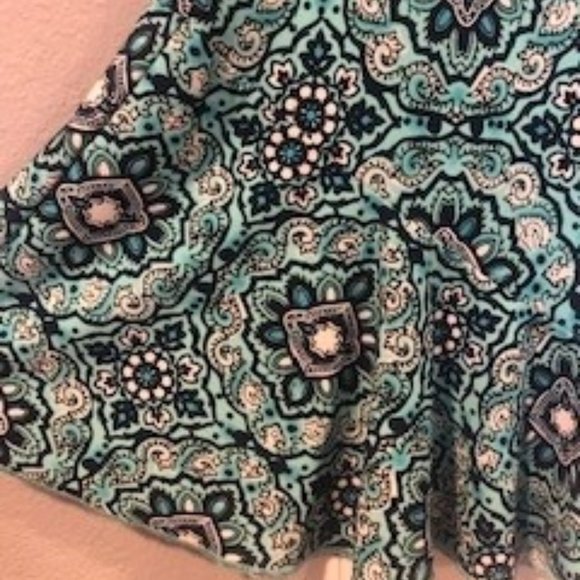 George Dresses & Skirts - BEAUTIFUL Blue Pattern Skirt!